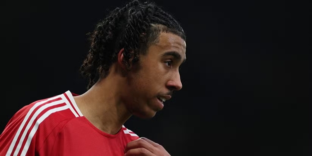 Yoro đang chững lại, thậm ch&iacute; c&oacute; dấu hiệu thụt l&ugrave;i.