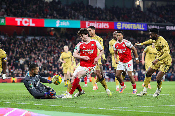 Arsenal và bài toán ~đi trên dây~ của Mikel Arteta