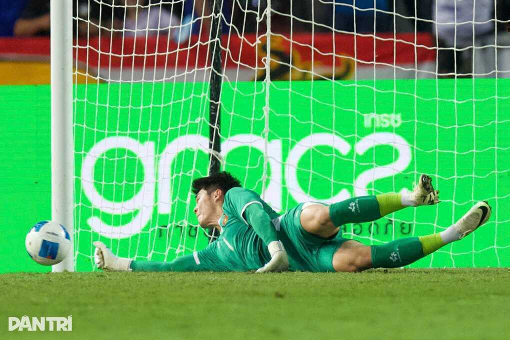 Quả bóng vàng Việt Nam 2025: Đình Bắc sáng giá nhất? - 2