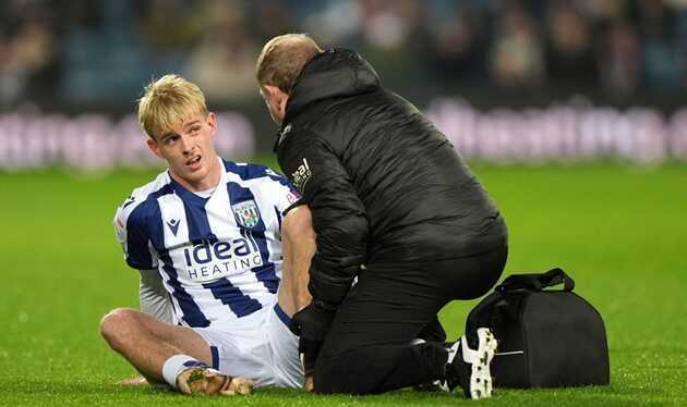 Toby Collyer vừa trở lại Man Utd nhưng c&oacute; thể tiếp tục ra đi