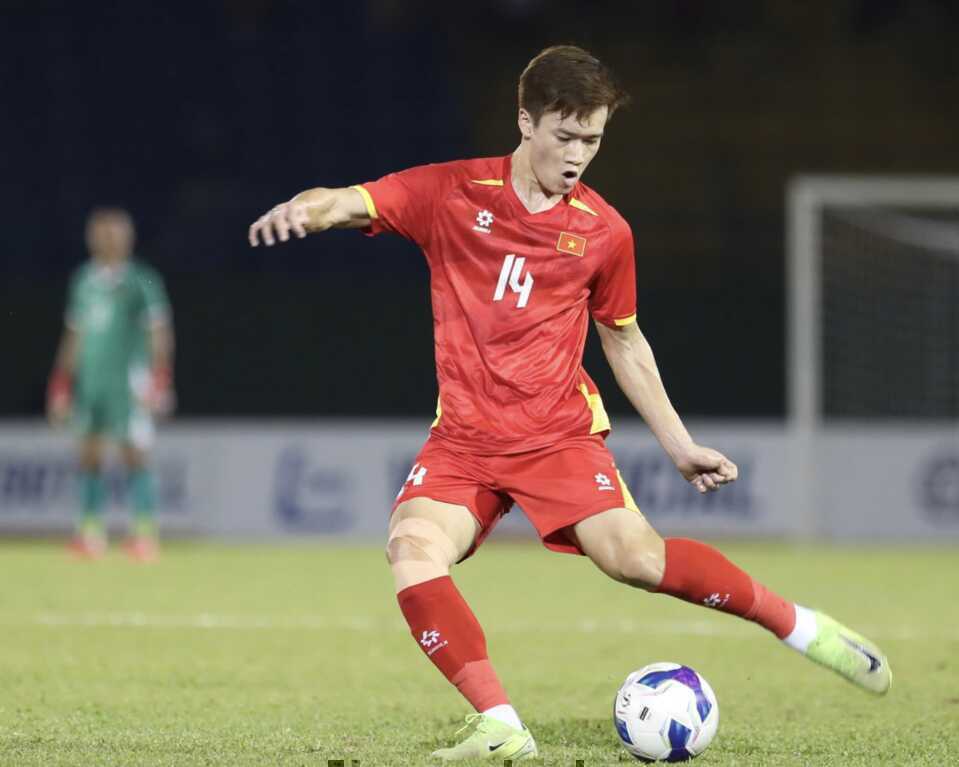 Quả bóng vàng Việt Nam 2025: HLV Kim Sang Sik chọn ai?