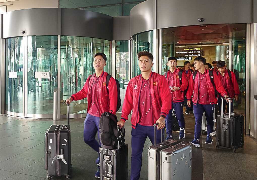 U23 Việt Nam đặt chân tới Qatar, sẵn sàng tạo kỳ tích ở giải châu Á