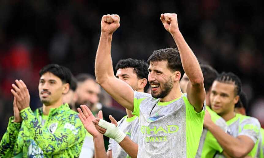 Man City tiếp tục g&acirc;y &aacute;p lực l&ecirc;n Arsenal.