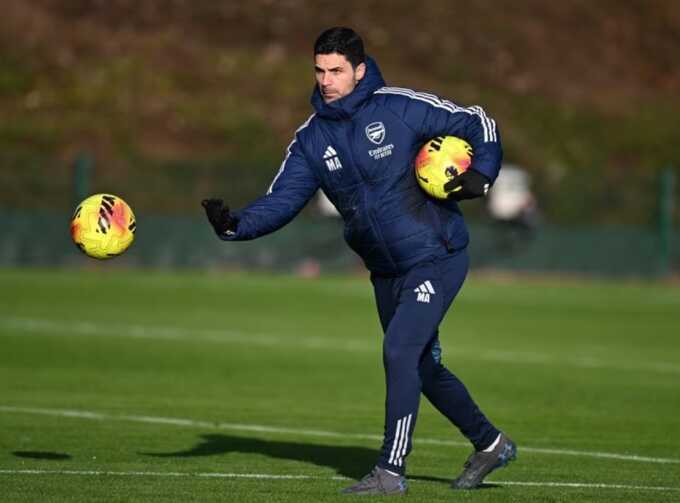 Arteta tránh nói về khả năng ăn bốn của Arsenal