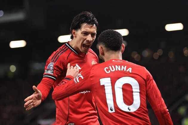 CĐV MU phát cuồng vì màn trình diễn của Lisandro Martinez