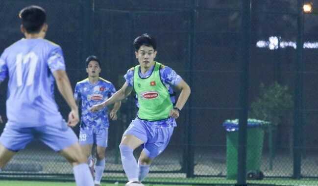 Điểm tin bóng đá Việt Nam 28/12: Đình Bắc quyết tâm trước VCK U23 châu Á; HAGL vô địch giải Tứ hùng