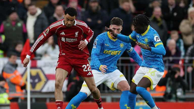 Liverpool đ&atilde; c&oacute; trận đấu kh&ocirc;ng dễ d&agrave;ng.