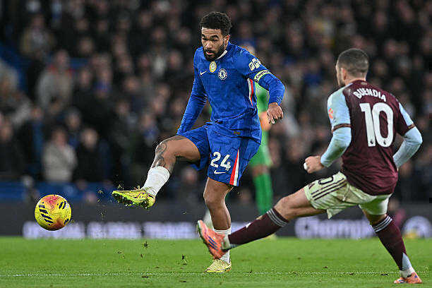 Reece James: Điểm sáng lẻ loi của Chelsea giữa cơn bão Aston Villa