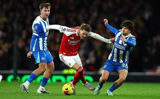 Arsenal đ&atilde; bản lĩnh hơn ở m&ugrave;a giải năm nay.