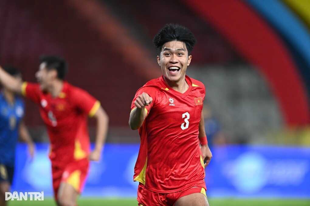 Báo Indonesia so sánh sự trái ngược của bóng đá Việt Nam và Thái Lan - 2