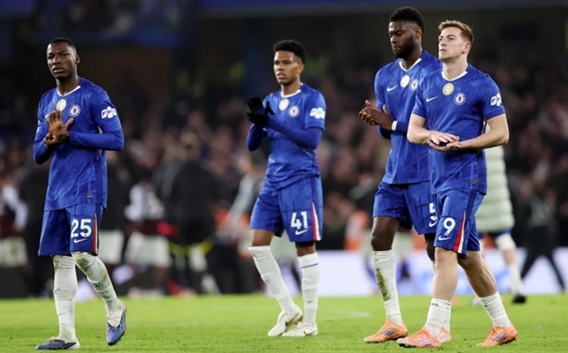 Chelsea thua ngược Aston Villa vì thiếu bản lĩnh