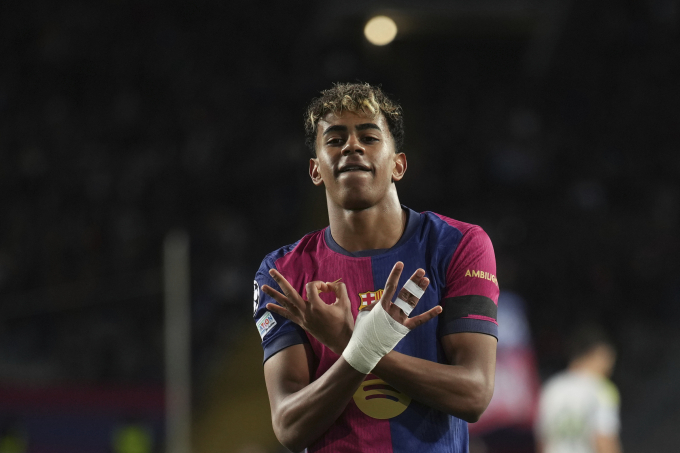 Lamine Yamal: `Tôi không muốn trở thành và chơi bóng như Messi`