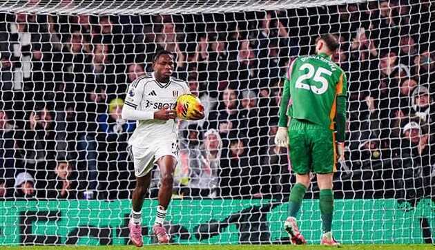 Những nỗ lực của Fulham trong hiệp hai là không đủ.