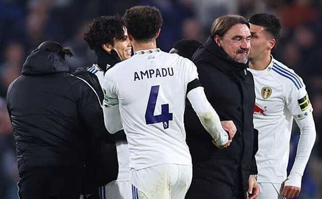 Leeds hạ Chelsea: Daniel Farke và chiến thắng đầy bất ngờ với chiến thuật 5-3-2