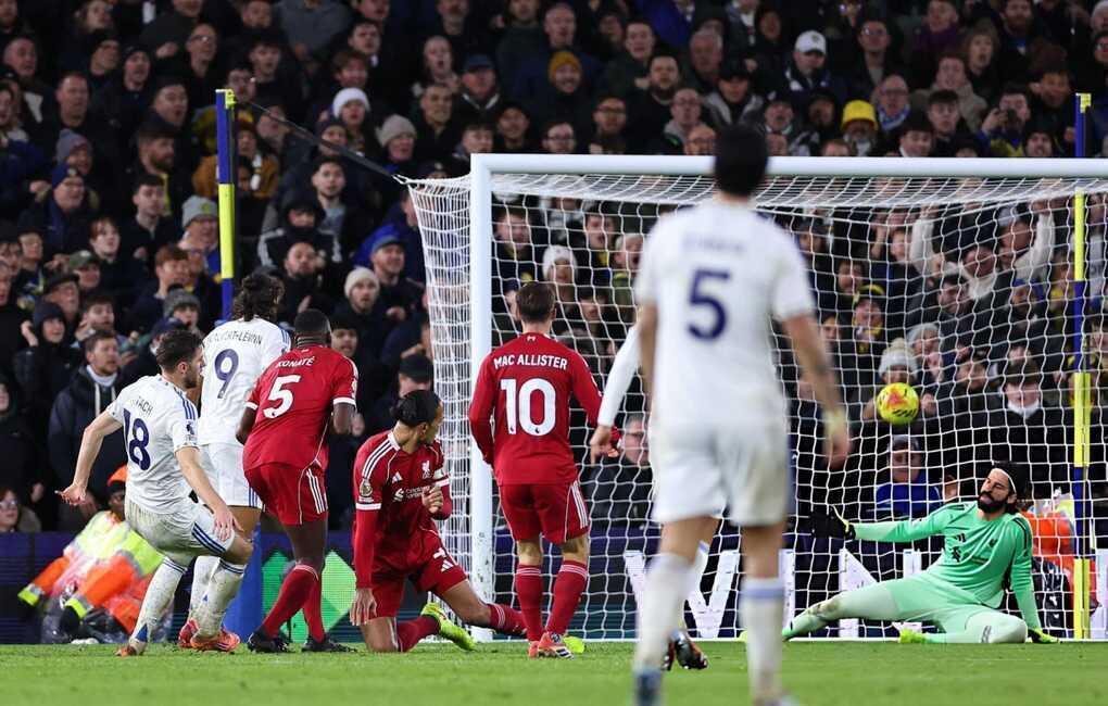 Liverpool đánh rơi chiến thắng trước Leeds ở phút 96 - 2