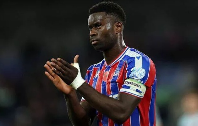 Marc Guehi: Trung vệ lý tưởng cho Liverpool trong kỳ chuyển nhượng tháng 1