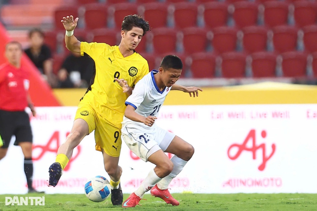 HLV Malaysia nhận xét thẳng thắn về U22 Việt Nam trước trận quyết chiến