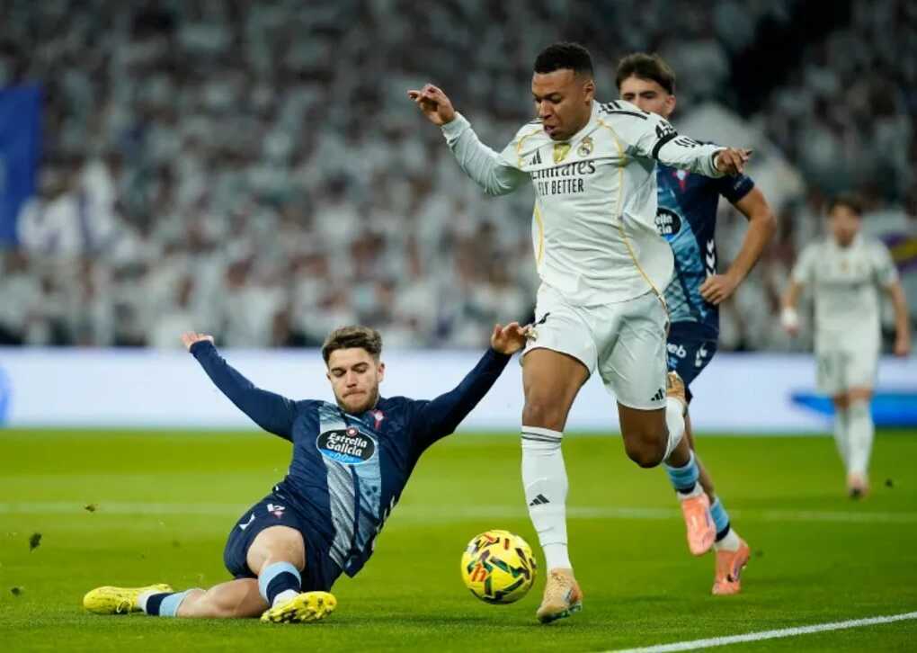 Real Madrid nhận 2 thẻ đỏ trong ngày thất bại, rơi vào khủng hoảng - 2