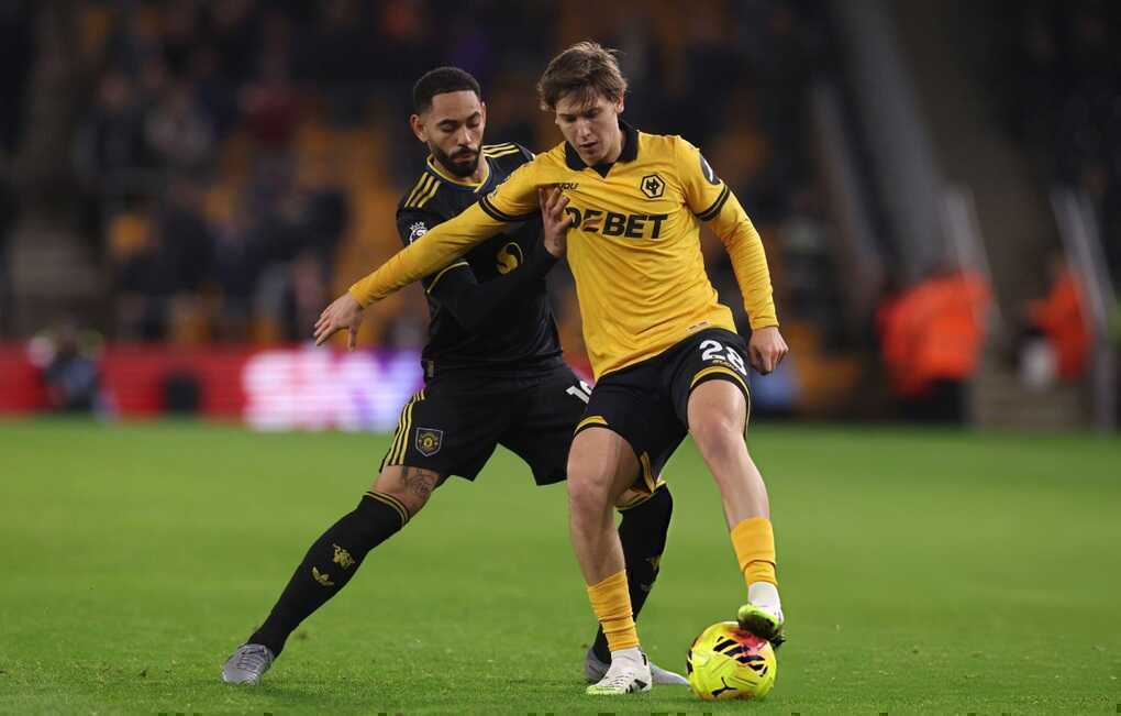 Man Utd nghiền nát Wolves, áp sát top 4 Ngoại hạng Anh - 2