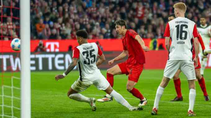 Tin bóng đá - Hậu vệ Nhật Bản ghi dấu lịch sử tại Bayern