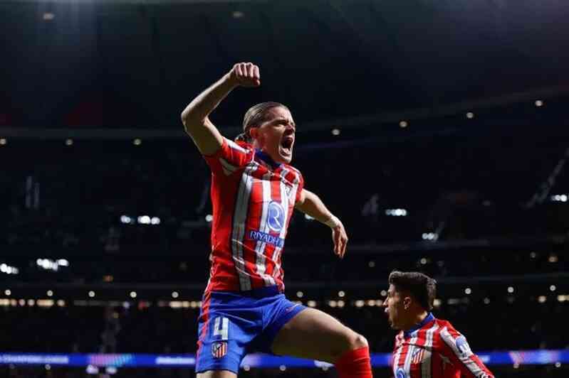 Simeone tức giận ở phòng họp báo, Ancelotti khẳng định Alvarez phạm luật