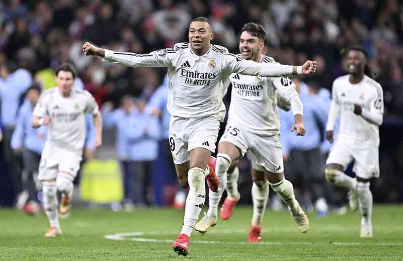 Xác định 8 đội bóng đi tiếp và các cặp đấu tứ kết Champions League - 2