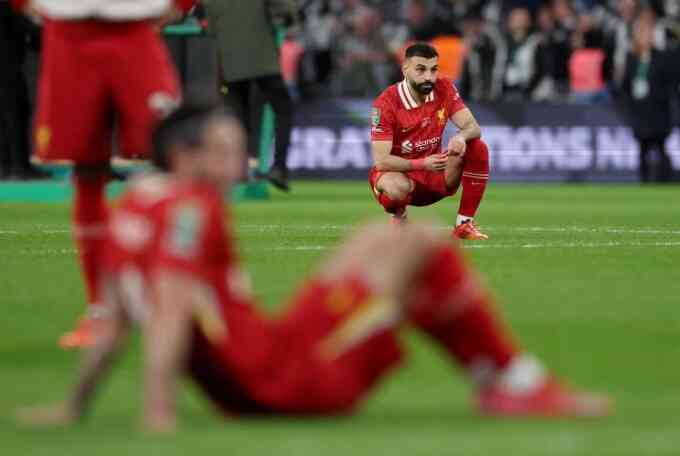 Liverpool lộ điểm yếu sau khi thua PSG và Newcastle?