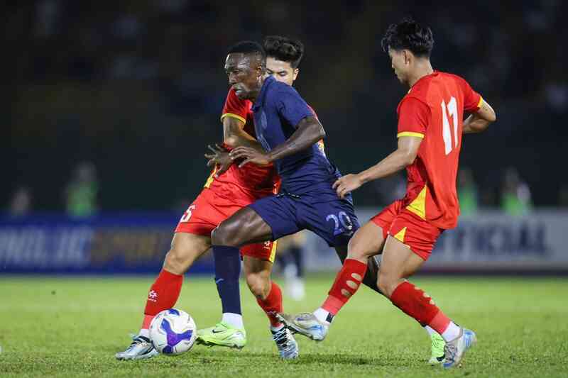 Báo Indonesia nhầm lẫn hài hước, nói thẳng về thắng lợi của tuyển Việt Nam - 2