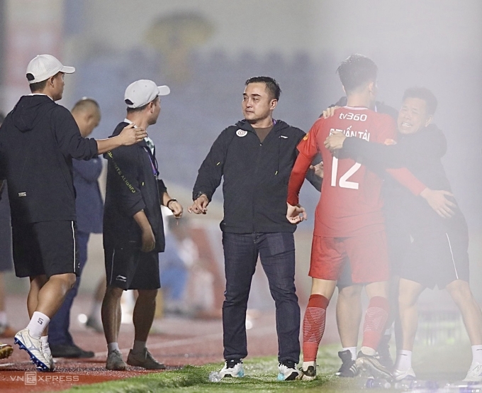 Tin bóng đá - HLV Đức Thắng nghỉ, ông Popov có thể dẫn dắt Thể Công