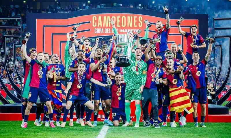 Thắng nghẹt thở Real Madrid, Barcelona vô địch Cúp Nhà vua