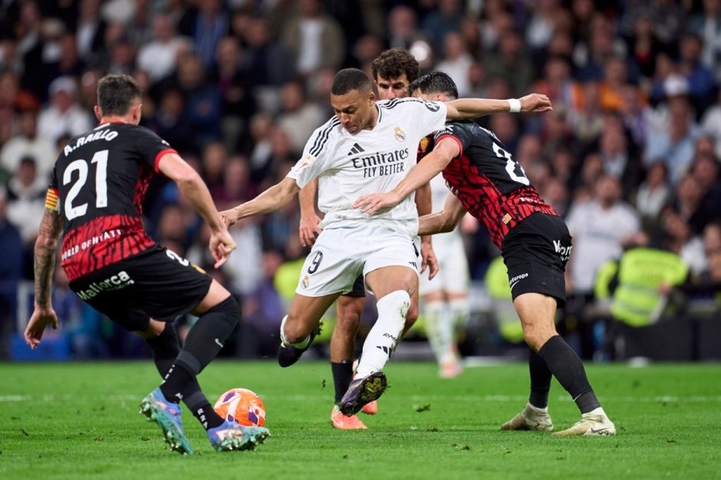 Mbappe phá vỡ kỷ lục tồn tại 71 năm tại Real Madrid