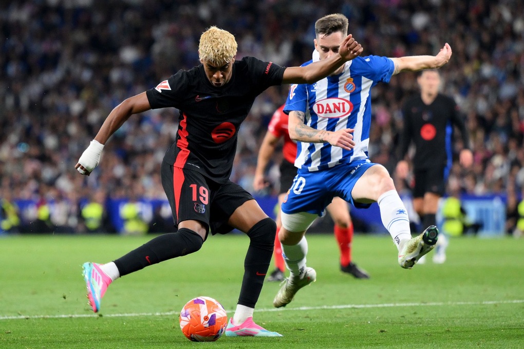 Lamine Yamal lập siêu phẩm, Barcelona vô địch La Liga