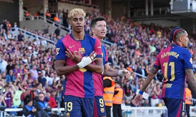 Yamal lại ghi tuyệt phẩm cho Barca