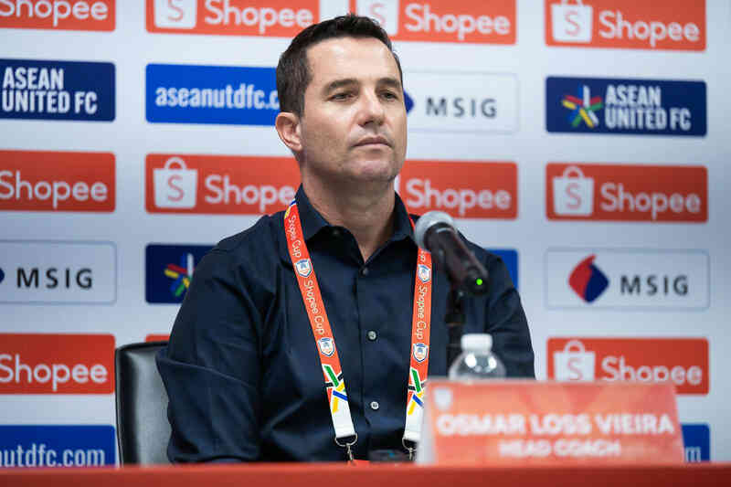 HLV Buriram `thách` CAHN đá pressing trên đất Thái