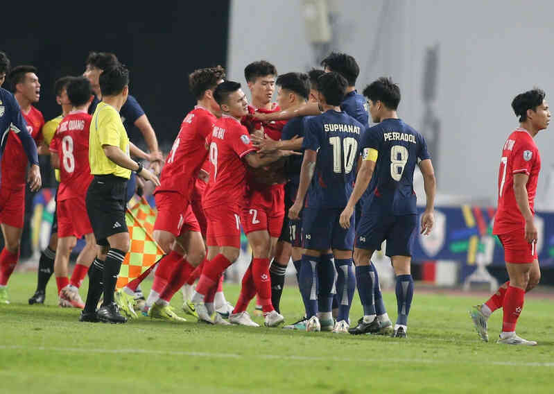 Viet Nam Thai Lan 4.jpg