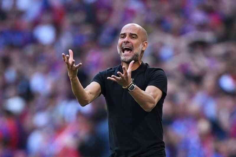 HLV Pep Guardiola bất mãn, tuyên bố muốn rời Man City