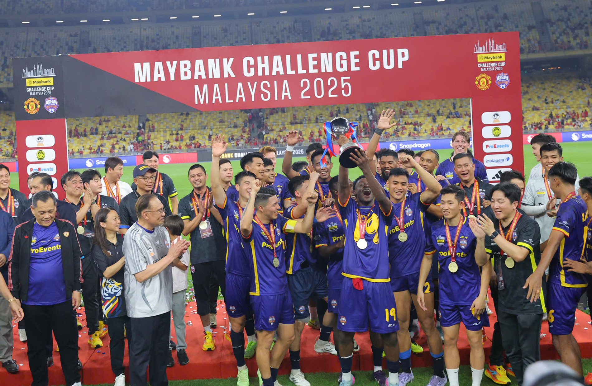 ASEAN All Star  Mu 2.jpg