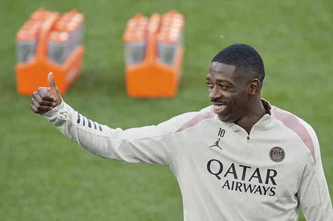 Dembele xem nhẹ cuộc đua Quả Bóng Vàng