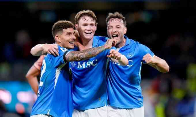 Hội chứng cuồng McTominay ở Napoli