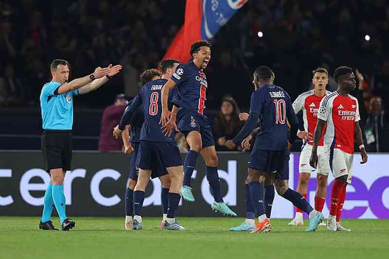 HLV Enrique tiết lộ bí quyết đánh bại Arsenal và các đội bóng Anh