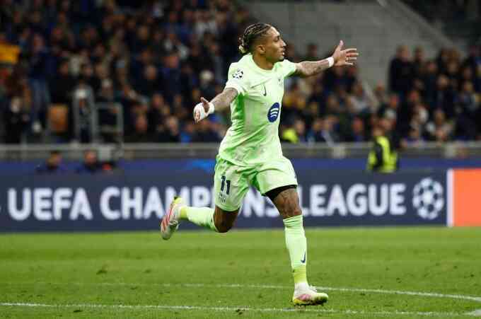 Raphinha cầm chắc giải Vua phá lưới Champions League
