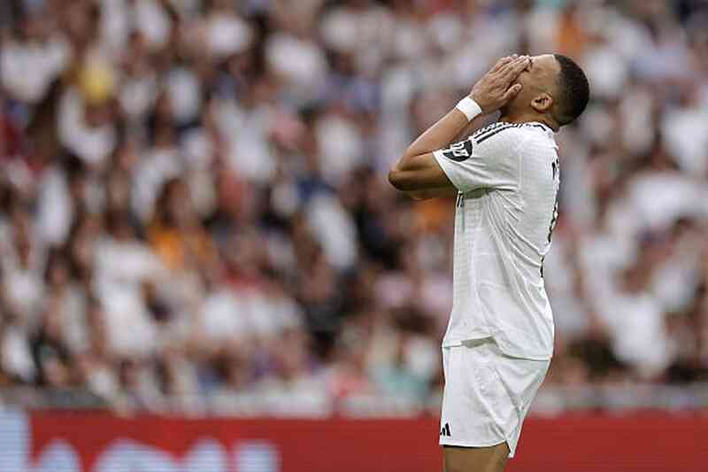 Mbappe phản ứng khi PSG giành chức vô địch Champions League
