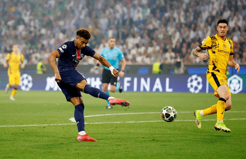 Người hùng PSG khiến bóng đá châu Âu phát cuồng, CĐV quên Mbappe