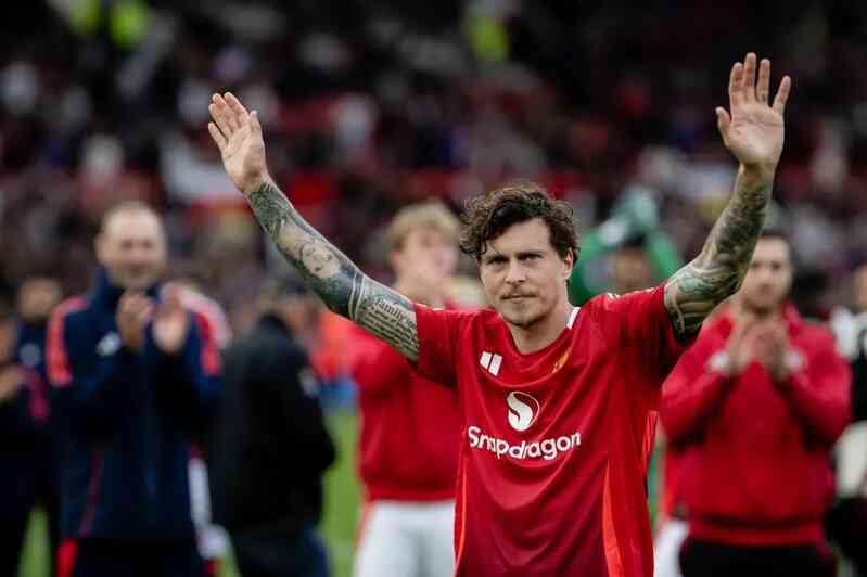 Man Utd chia tay 3 ngôi sao, dồn lực chuẩn bị cho mùa giải mới