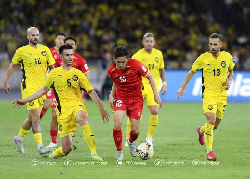 Nguyễn Filip so sánh ngôi sao nhập tịch Malaysia với cầu thủ Việt Nam