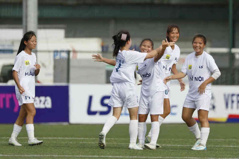 Giải bóng đá nữ U16 quốc gia 2025: ĐKVĐ phô diễn sức mạnh