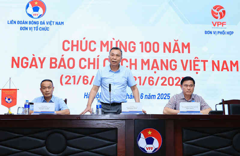 Chủ tịch VFF mất ngủ, bạc đầu vì chuyện cầu thủ nhập tịch