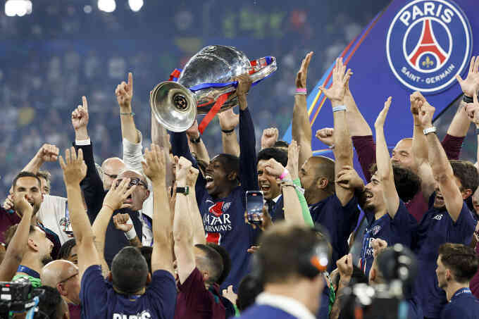 Dembele: `Tôi chỉ mong vào danh sách 30 ứng viên Quả Bóng Vàng`