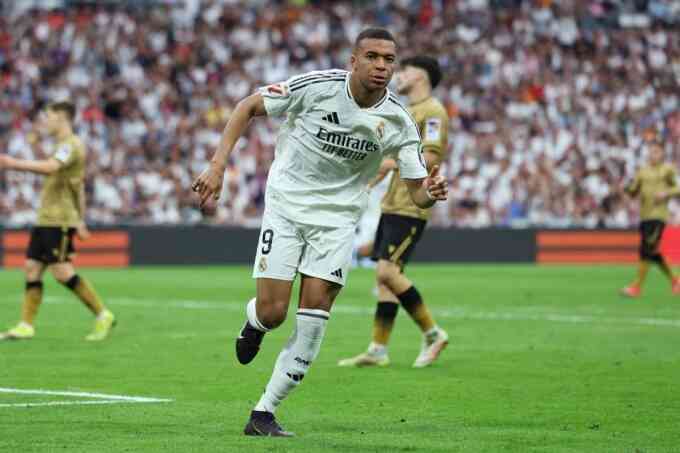 Ramos muốn trao 5 Quả Bóng Vàng cho Mbappe