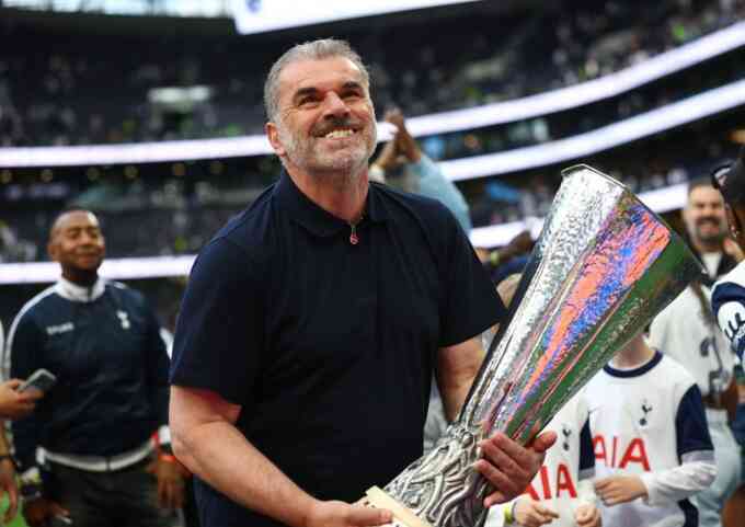 Chủ tịch Tottenham: `Vô địch Europa League là chưa đủ`